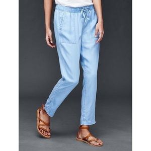 Gap | Women’s Tencel Denim Joggers XS